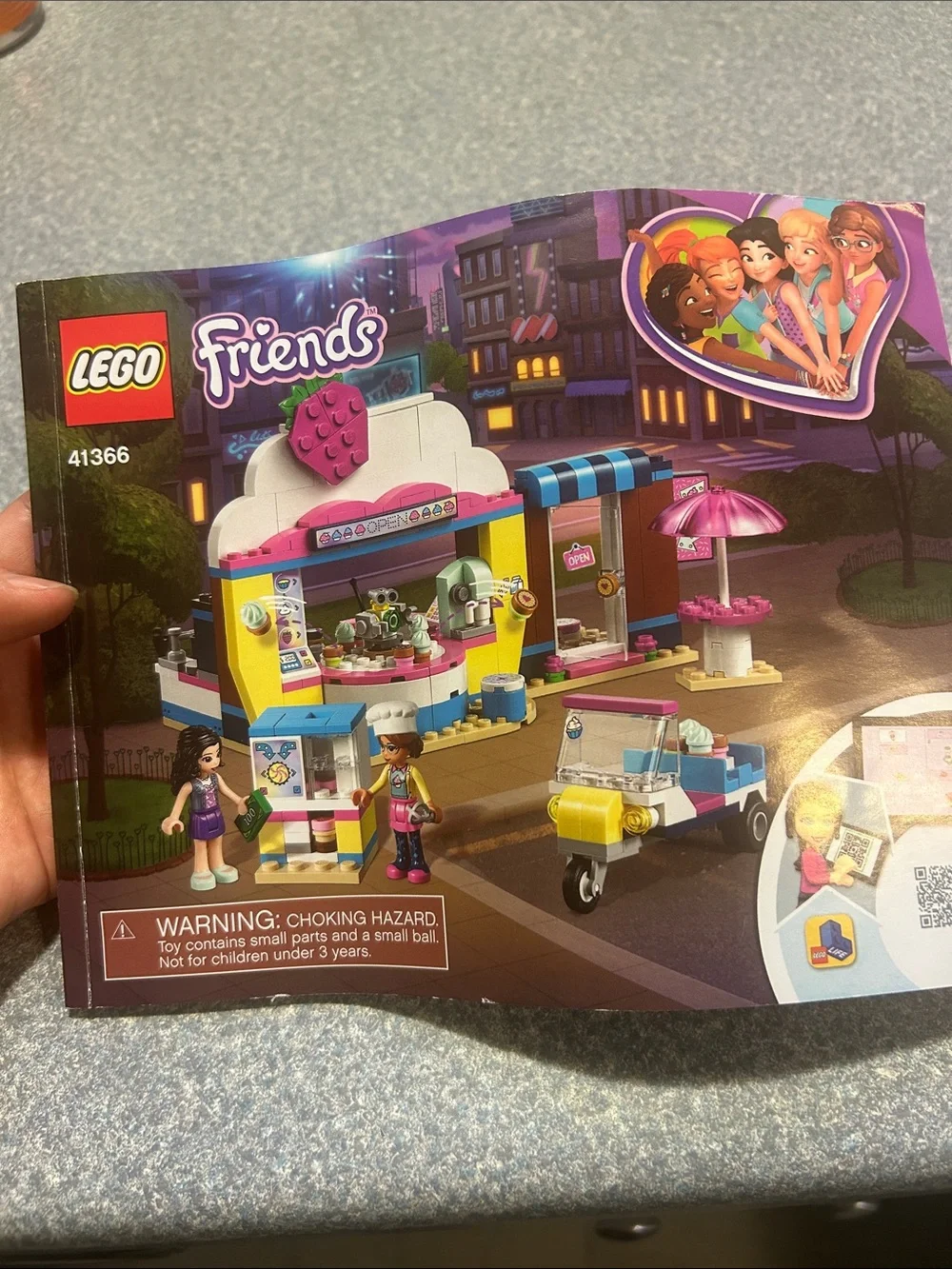 LEGO Friends - Olivia's Cupcake Cafe - complete